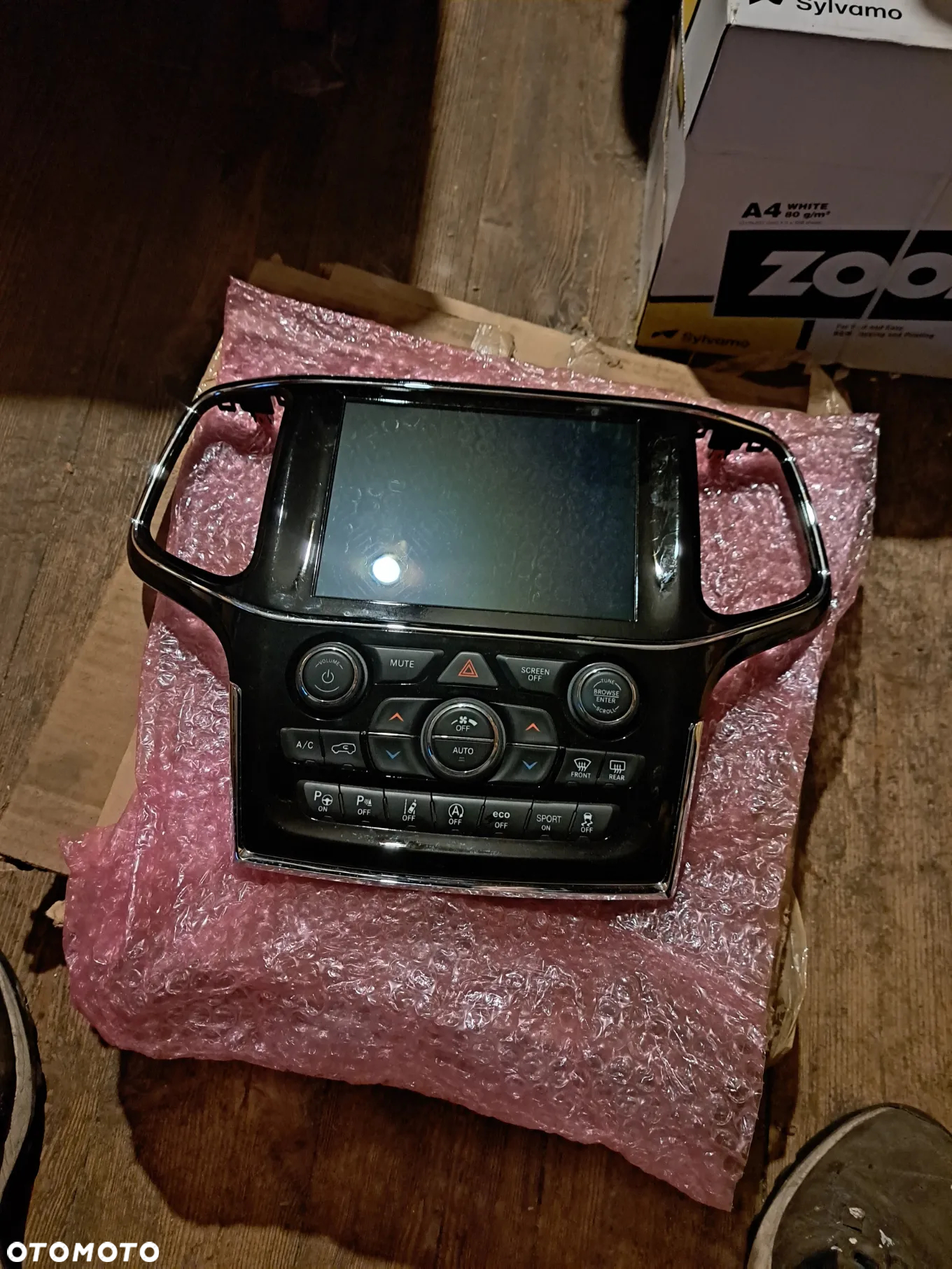 Radio Nawigacja Jeep Grand Cherokee WK2 Panel Sterowania 68388630AB 68388670AB WYŚWIETLACZ PANEL - 7