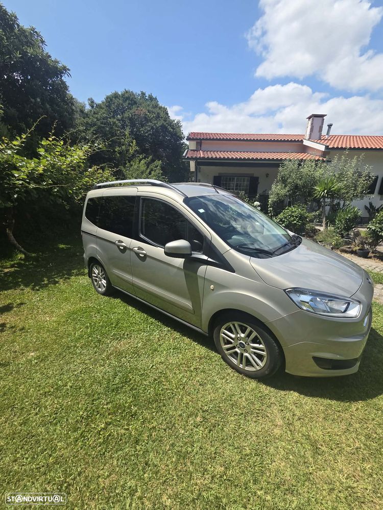 Ford Tourneo Courier 1.0 EcoBoost Ambiente - 4