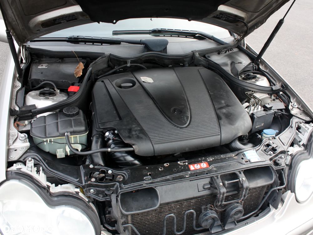 Mercedes-Benz Klasa C 200 T CDI Automatik Classic - 14