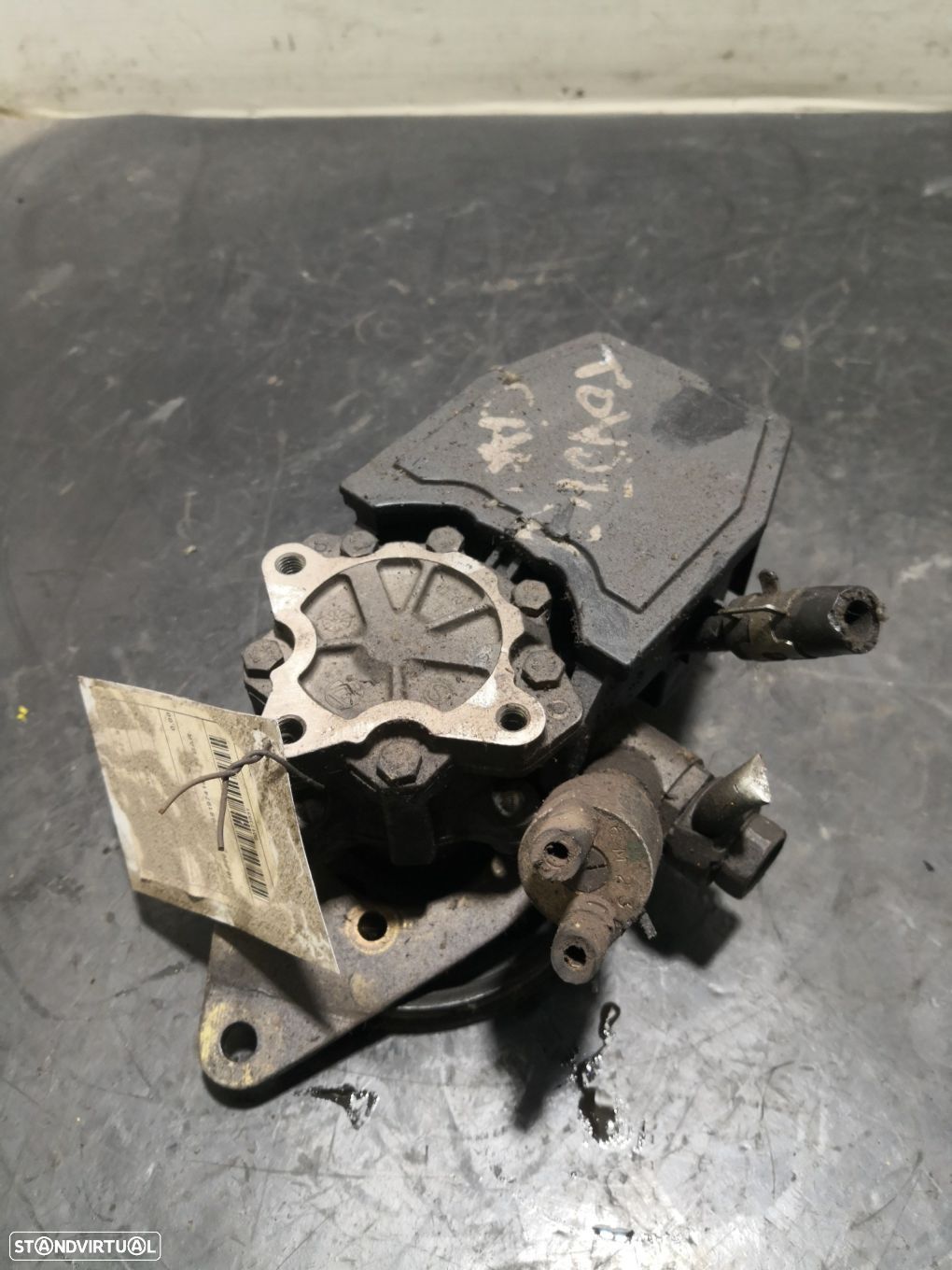 Bomba Direção Assistida Toyota Carina E (_T19_) - 1