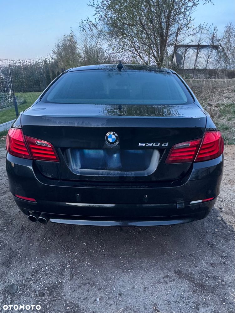 BMW Seria 5 530d xDrive - 5