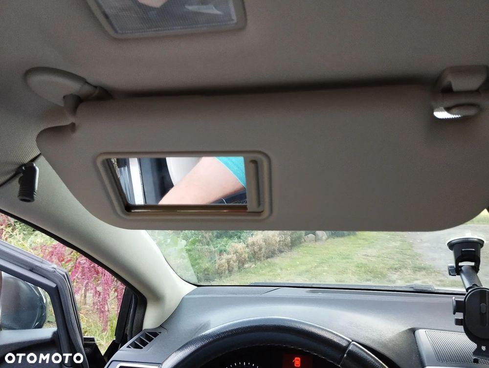 Toyota Avensis 2.0 D-4D Premium - 9