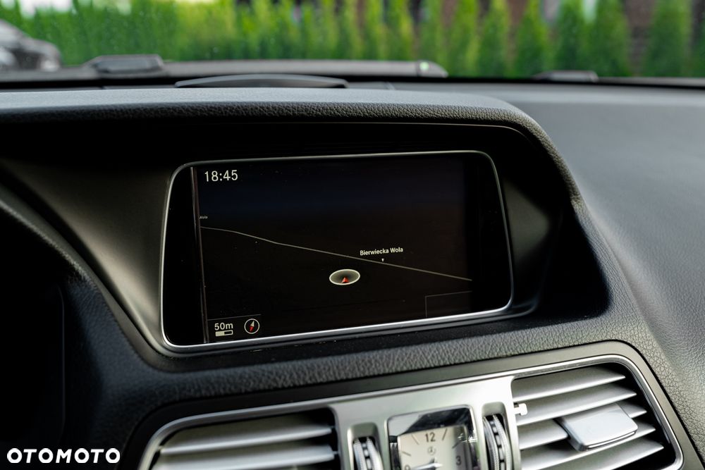 Mercedes-Benz Klasa E 250 7G-TRONIC - 34