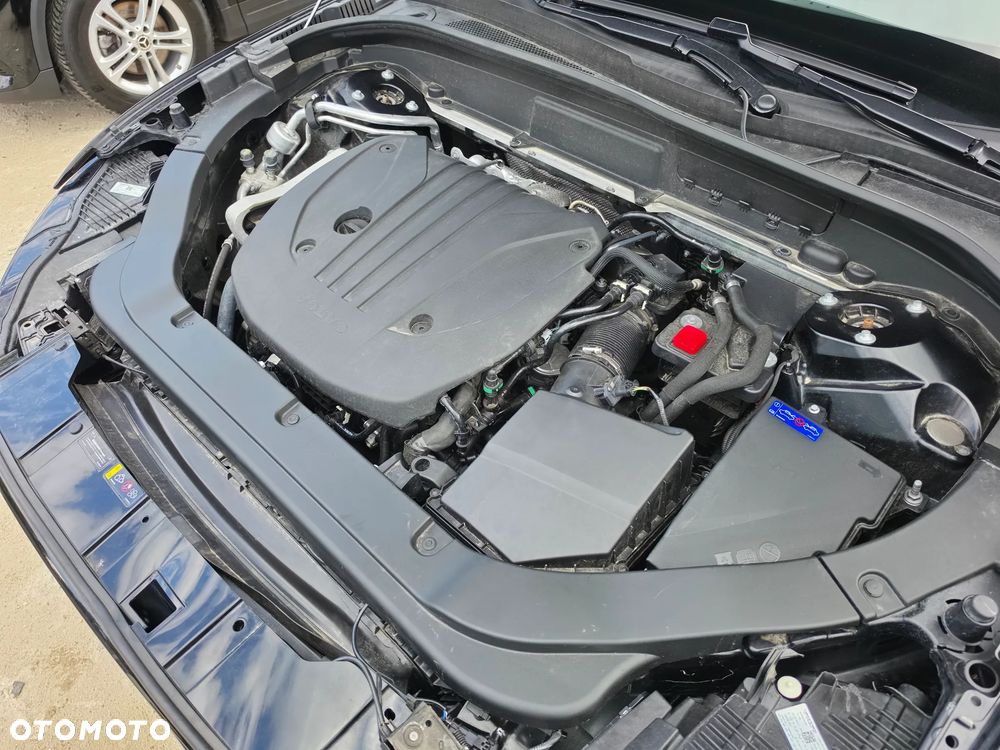 Volvo XC 60 B5 B AWD Plus Dark - 12