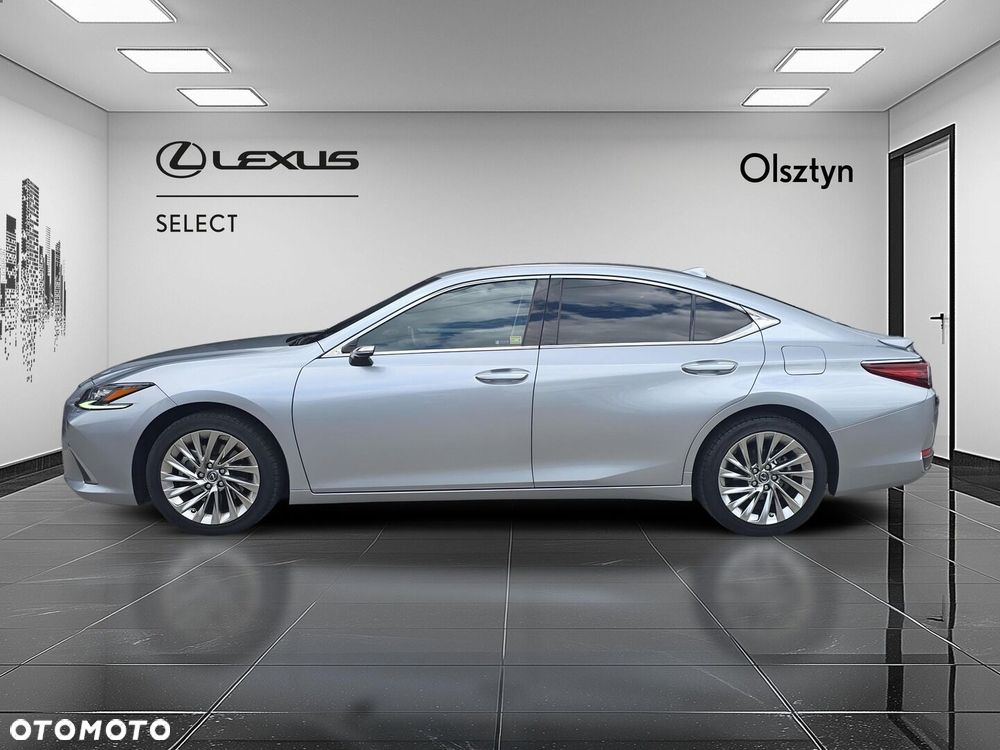 Lexus ES 300h Omotenashi - 2