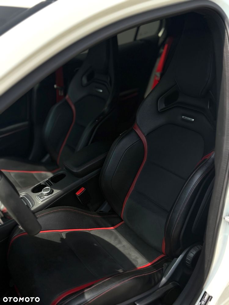 Mercedes-Benz GLA 45 AMG 4-Matic Edition 1 - 14
