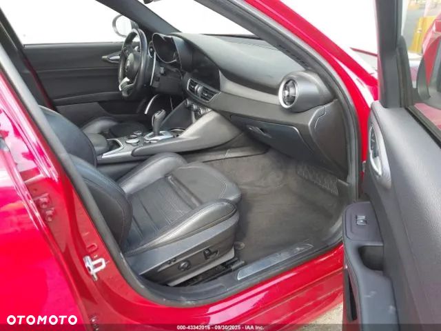 Alfa Romeo Giulia 2.0 Turbo Veloce Q4 - 5