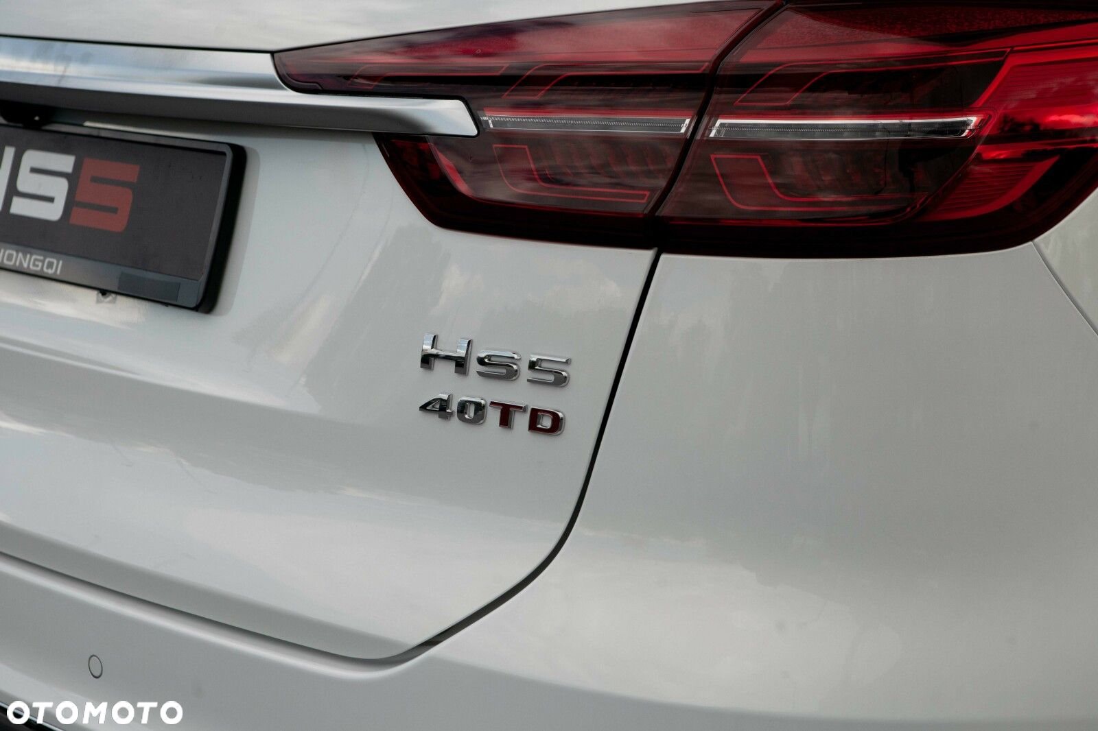 Hongqi HS5 - 10