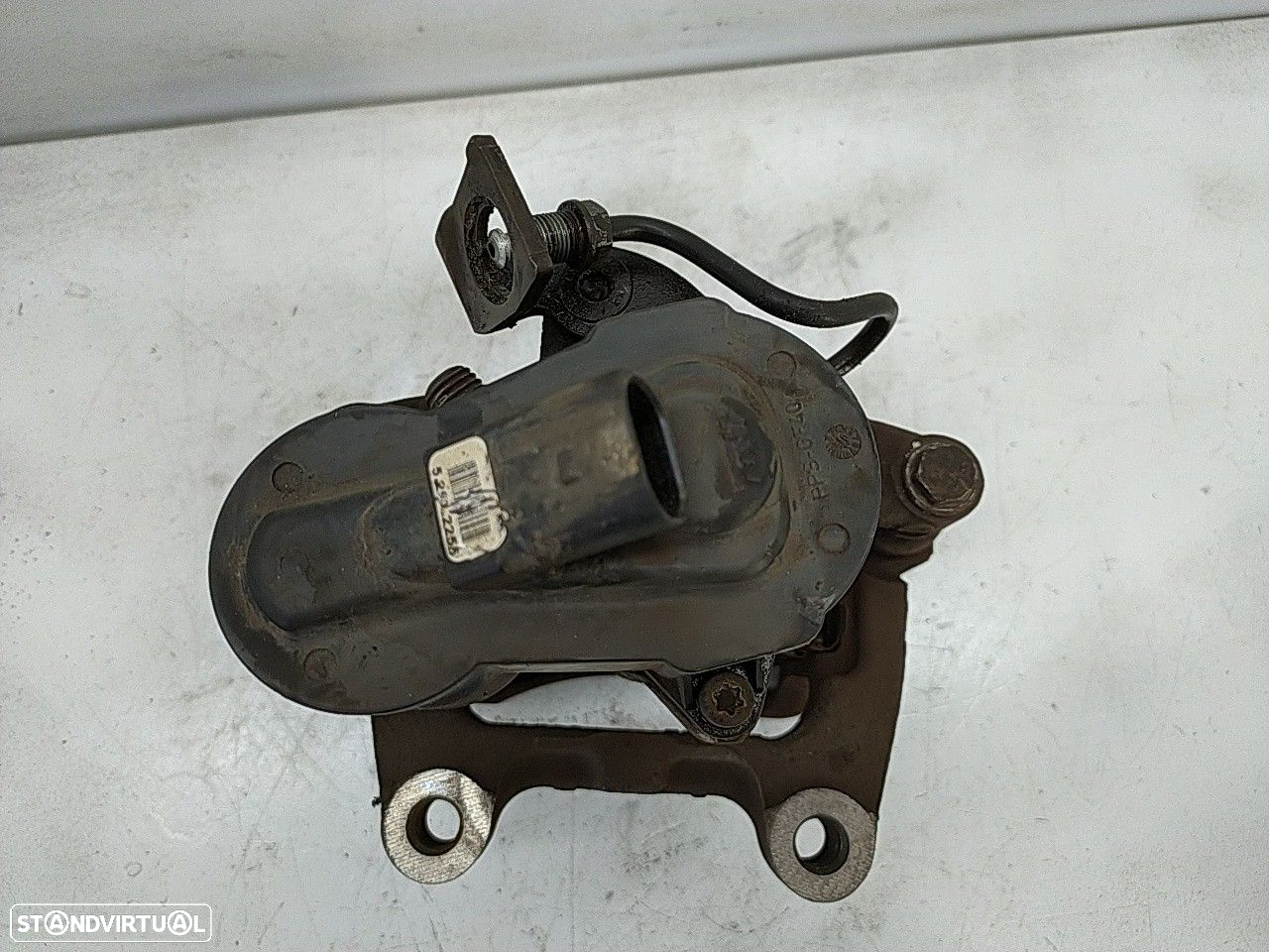 Pinça Tras Esquerda Volkswagen Passat Variant (3C5) - 3