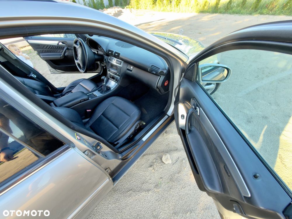 Mercedes-Benz Klasa C 220 T CDI Avantgarde - 8