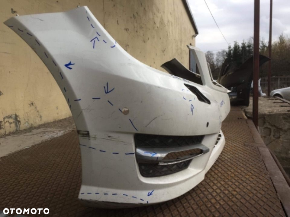 MERCEDES C 204 zderzak przód AMG lift pdc xenon chrom LED kratka - 2