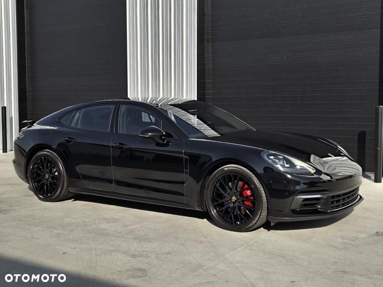 Porsche Panamera 4S - 1