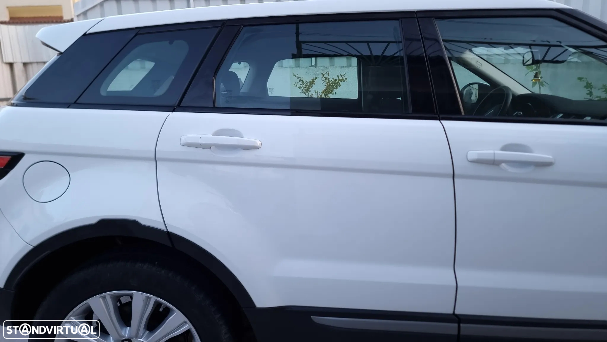 Land Rover Range Rover Evoque 2.0 TD4 Pure - 36