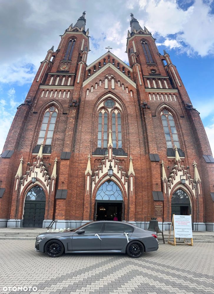 BMW Seria 7 750Li xDrive sport - 2
