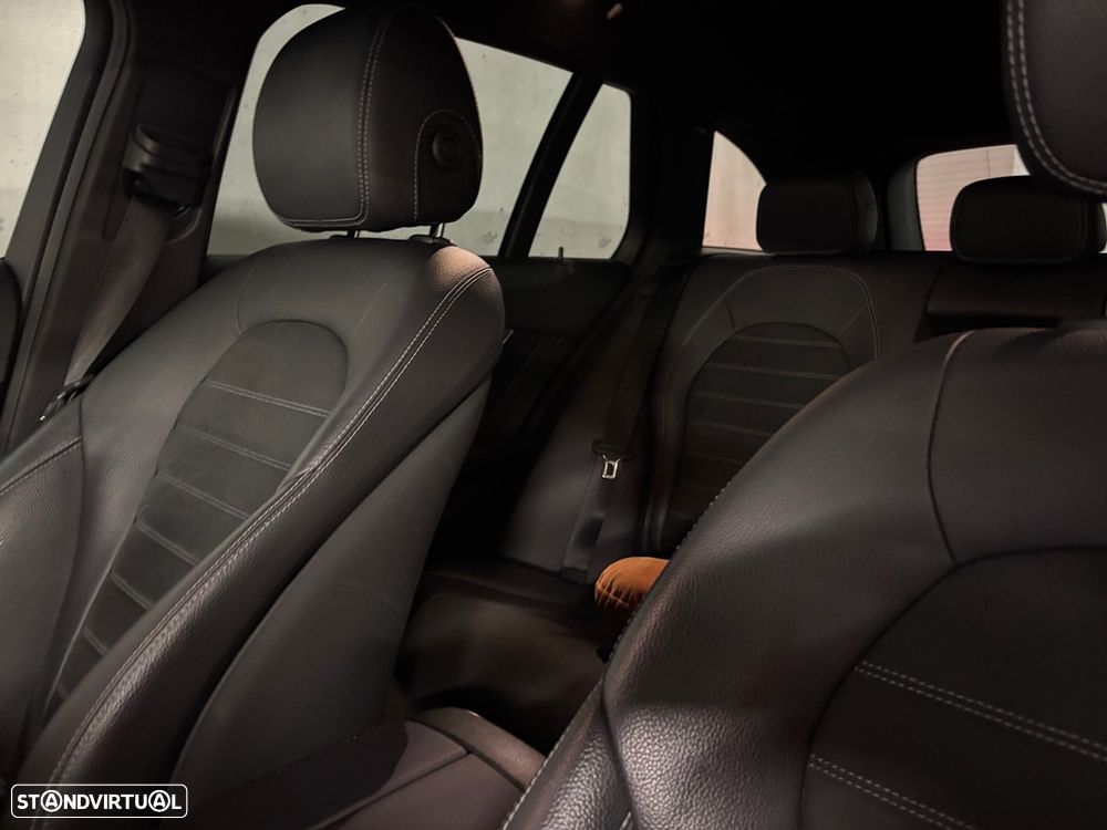 Mercedes-Benz C 300 de T 9G-TRONIC AMG Line — fotografia 14