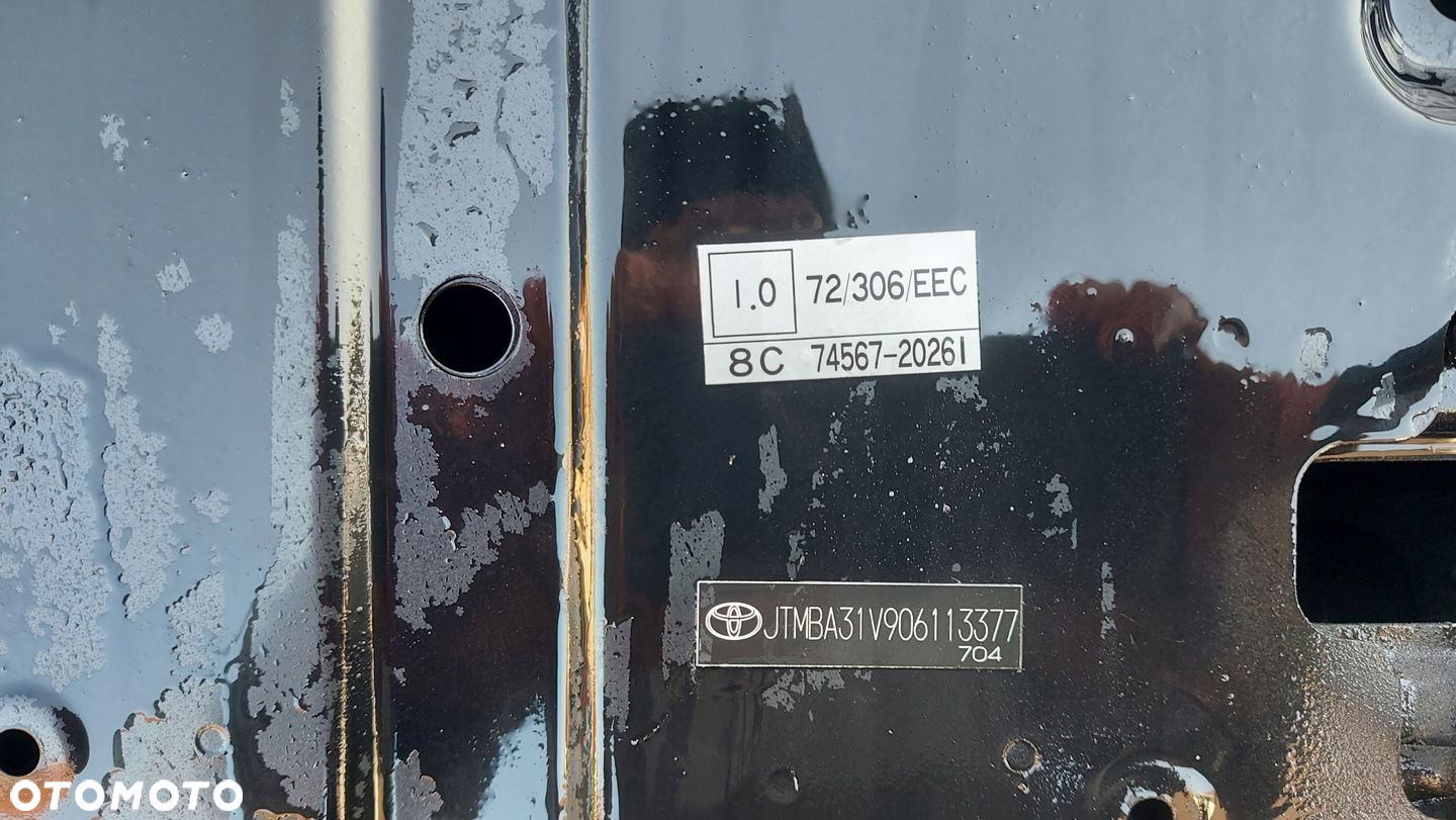 MASKA TOYOTA RAV4 06-10 LAK 202 - 3
