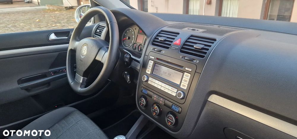 Volkswagen Golf 1.6 Tour Edition - 12