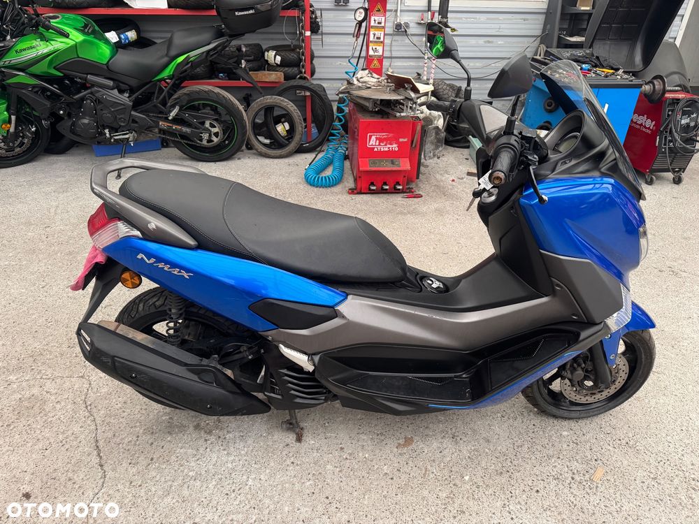 Yamaha NMAX - 9