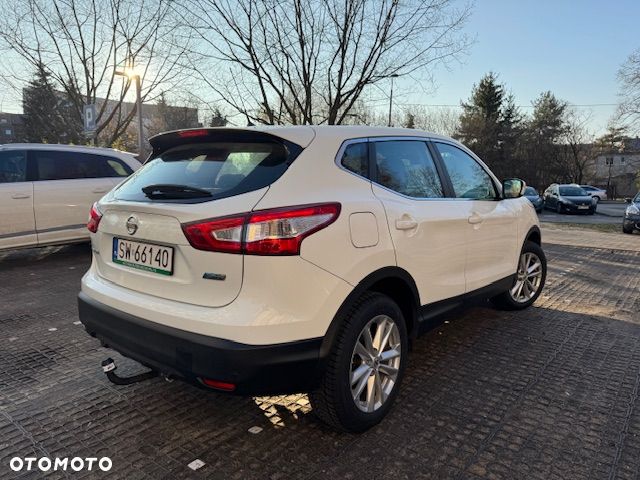 Nissan Qashqai 1.6 DCi Xtronic ACENTA - 5