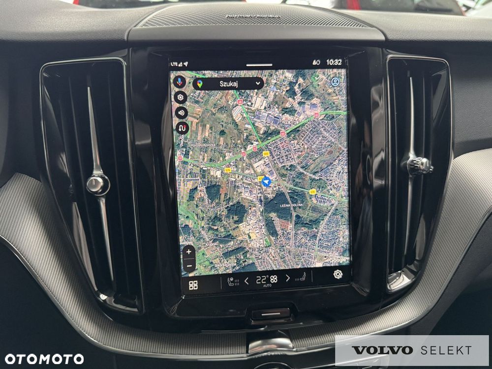 Volvo XC 60 B5 B AWD Plus Dark - 17