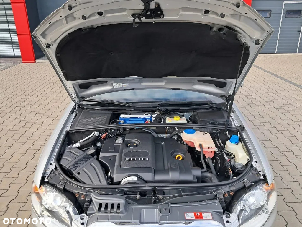 Audi A4 Avant 2.0 TDI DPF multitronic - 24