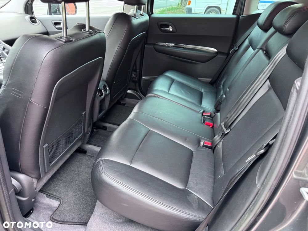 Peugeot 3008 - 11