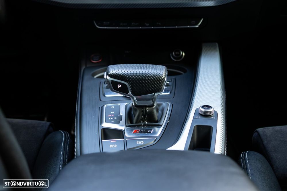 Audi RS4 Avant - 23