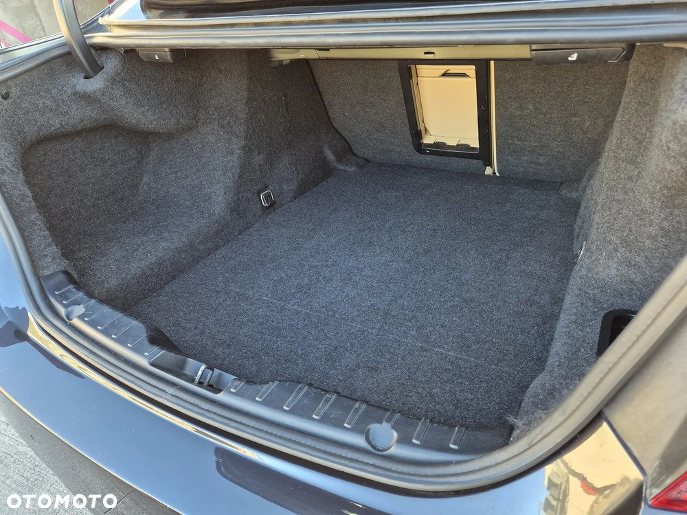 BMW Seria 5 520d - 28