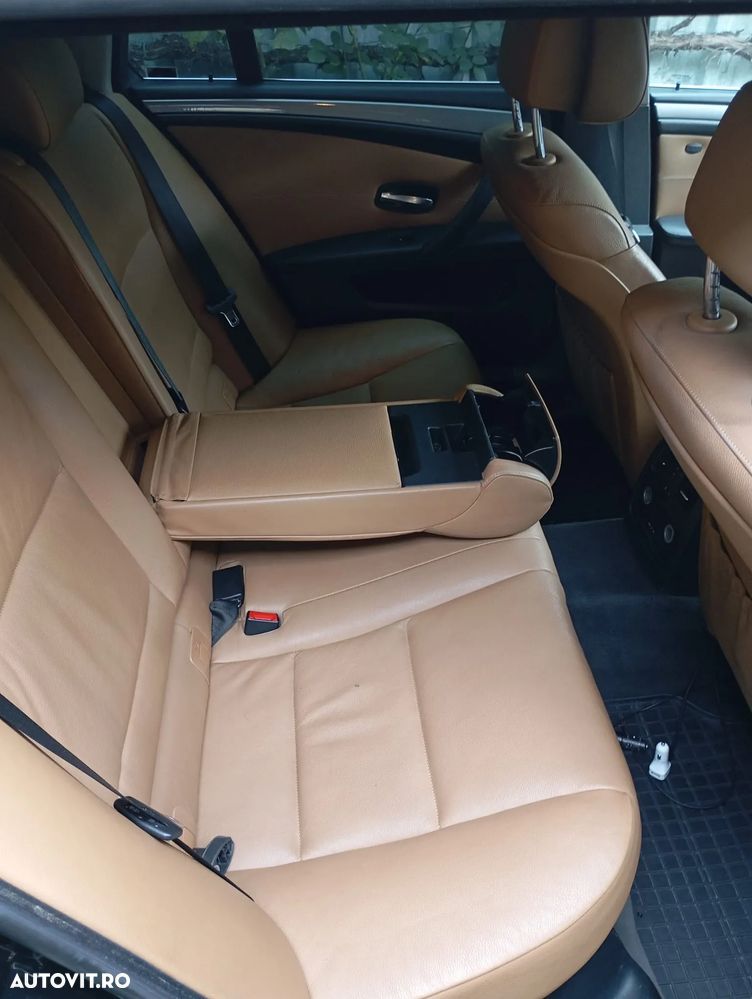 BMW Seria 5 520d Touring Aut. - 27