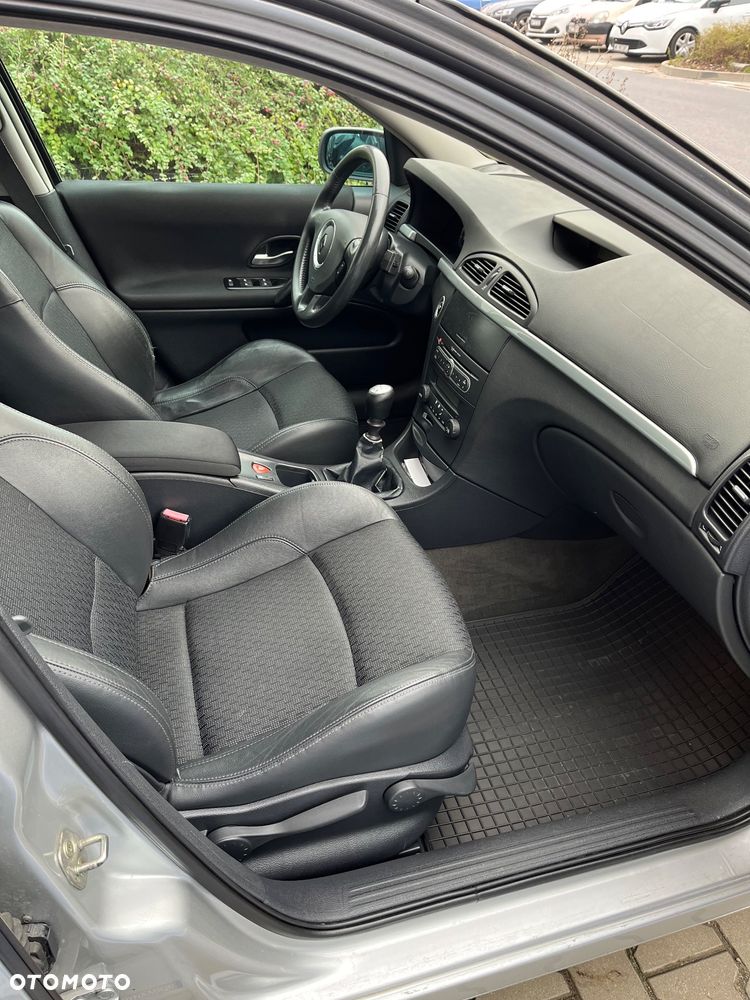 Renault Laguna 1.9 dCi Luxe Dynamique - 8