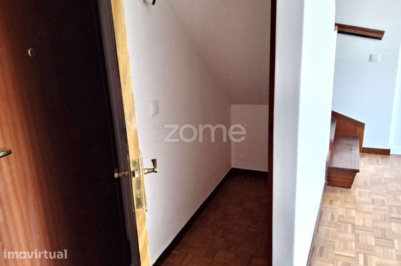 T4 Duplex para Arrendamento com 1 lugar garagem Avenidas Novas - Grande imagem: 4/24