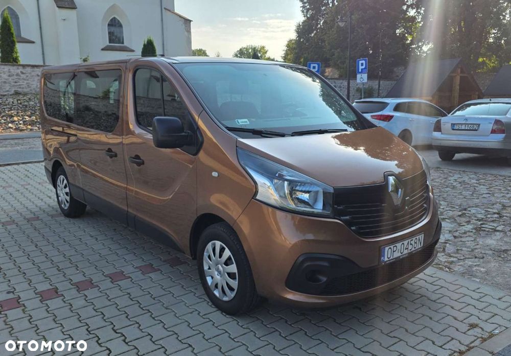 Renault Trafic - 2