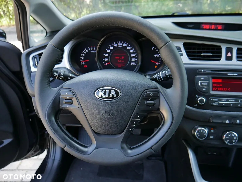 Kia Ceed 1.4 CVVT - 15