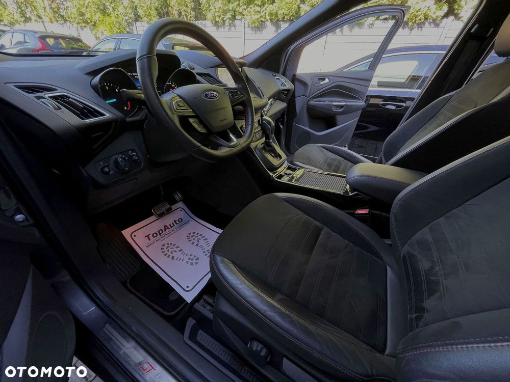 Ford Kuga 2.0 TDCi FWD ST-Line - 19