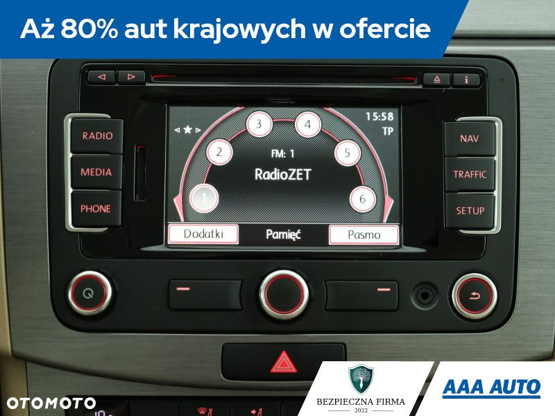 Volkswagen Passat - 10