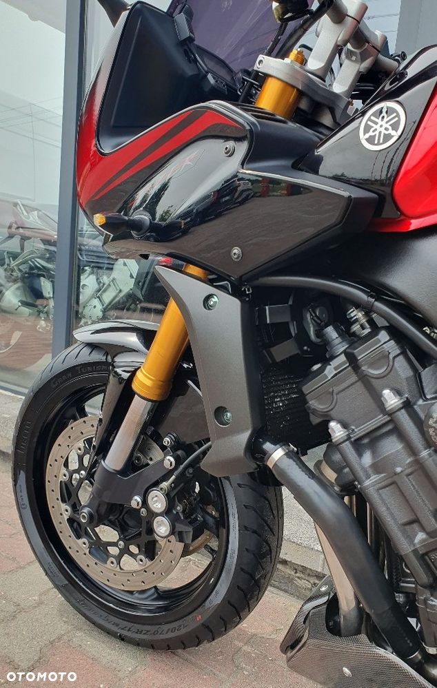 Yamaha FZ - 18