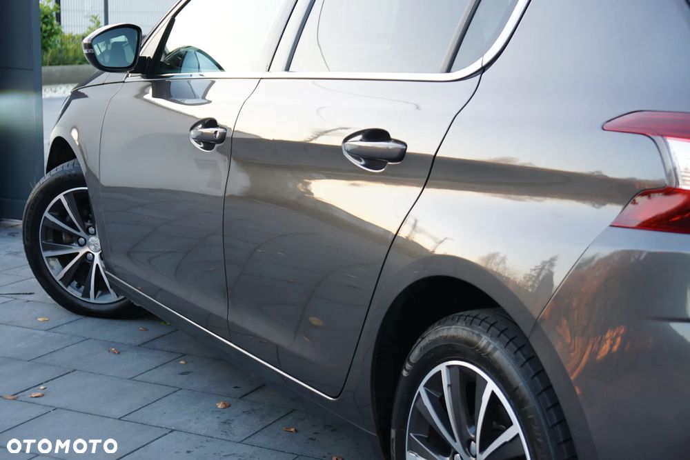 Peugeot 308 BlueHDi FAP 120 Stop&Start Allure - 19