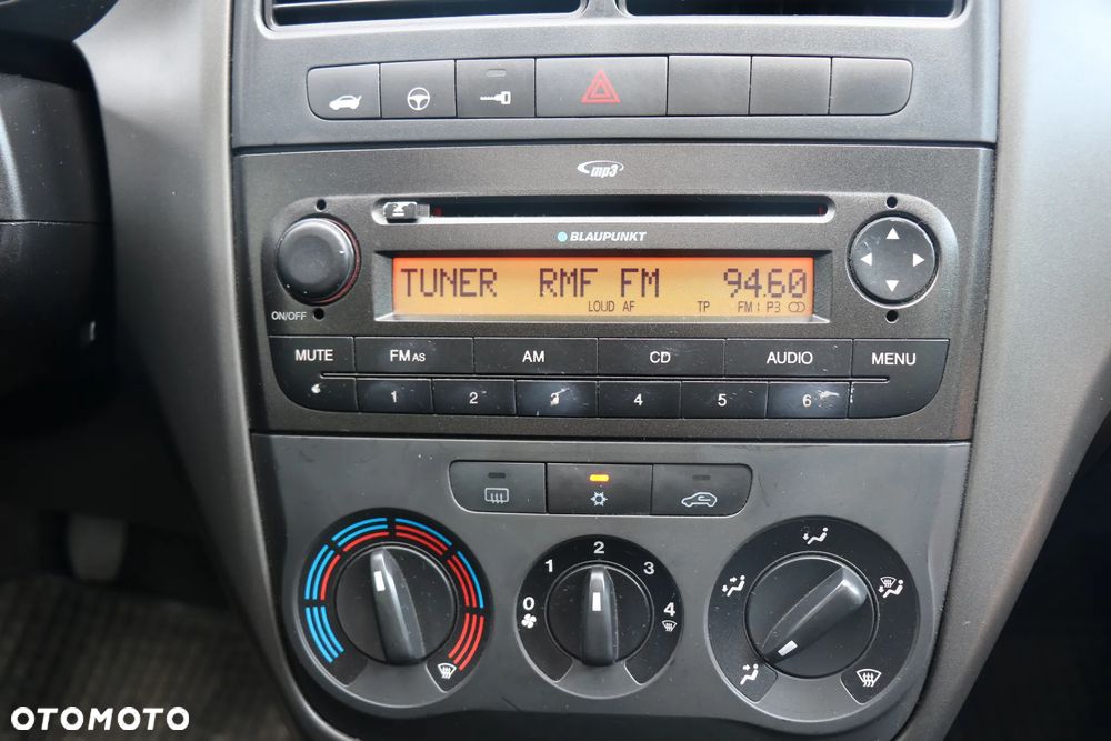 Fiat Grande Punto - 14