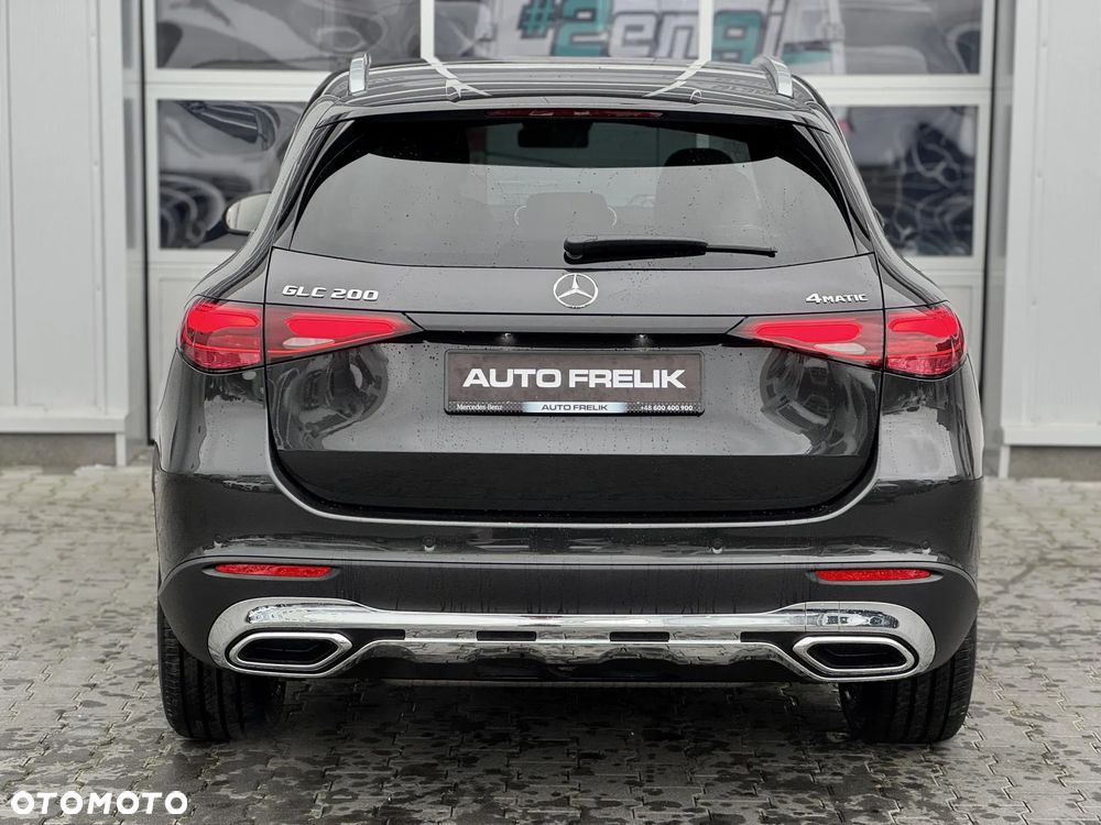 Mercedes-Benz GLC 200 4Matic 9G-TRONIC Avantgarde Advanced - 10