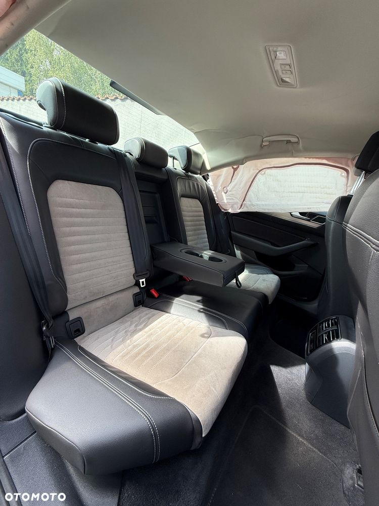 Volkswagen Passat 1.8 TSI BMT Highline DSG - 23