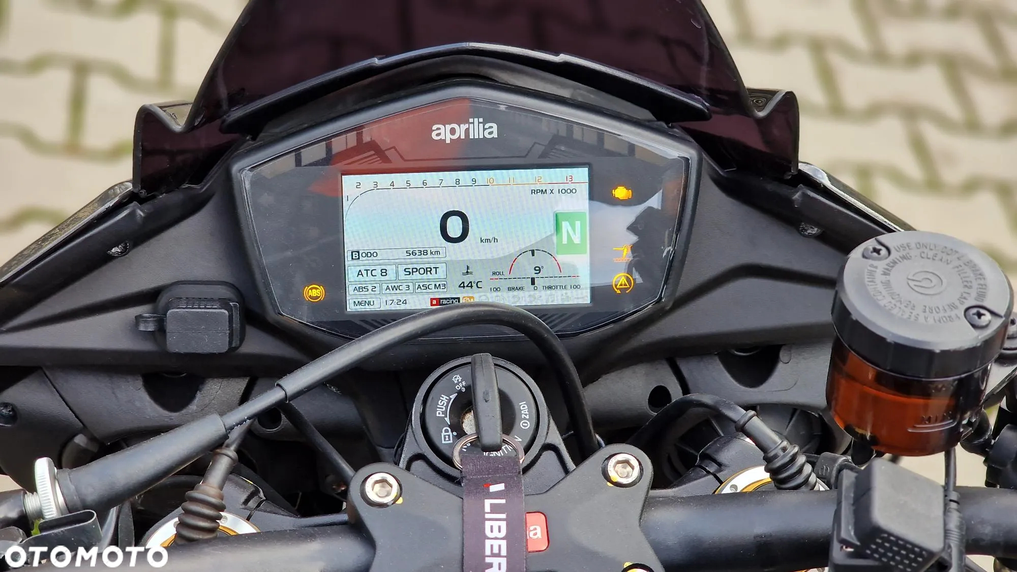 Aprilia Tuono - 16