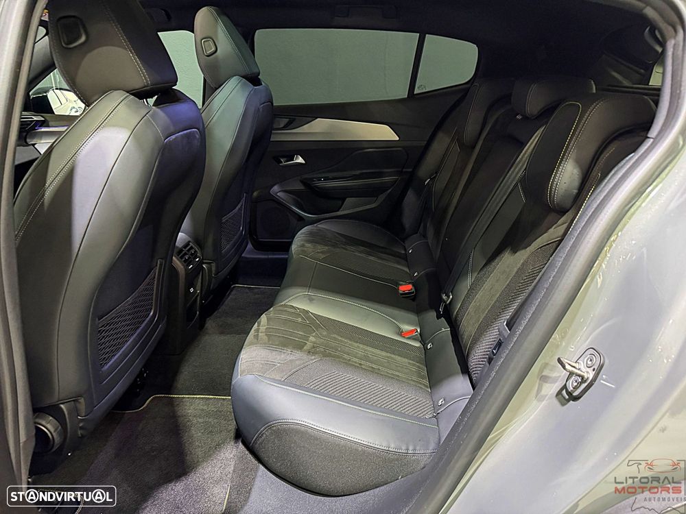 Peugeot 408 1.6 Hybrid GT e-EAT8 - 17