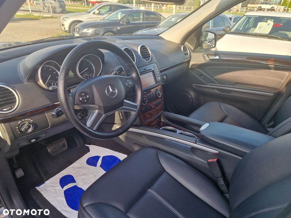 Mercedes-Benz GL 450 4Matic 7G-TRONIC Grand Edition - 16