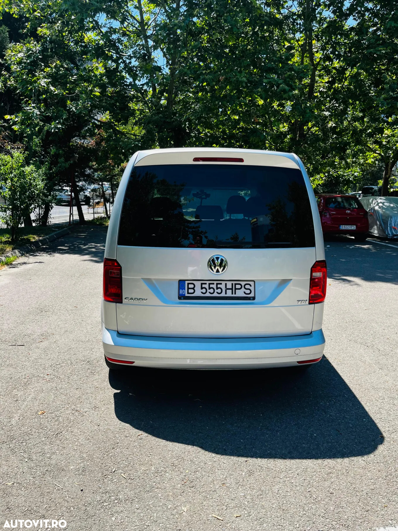 Volkswagen Caddy 2.0 TDI DSG - 8