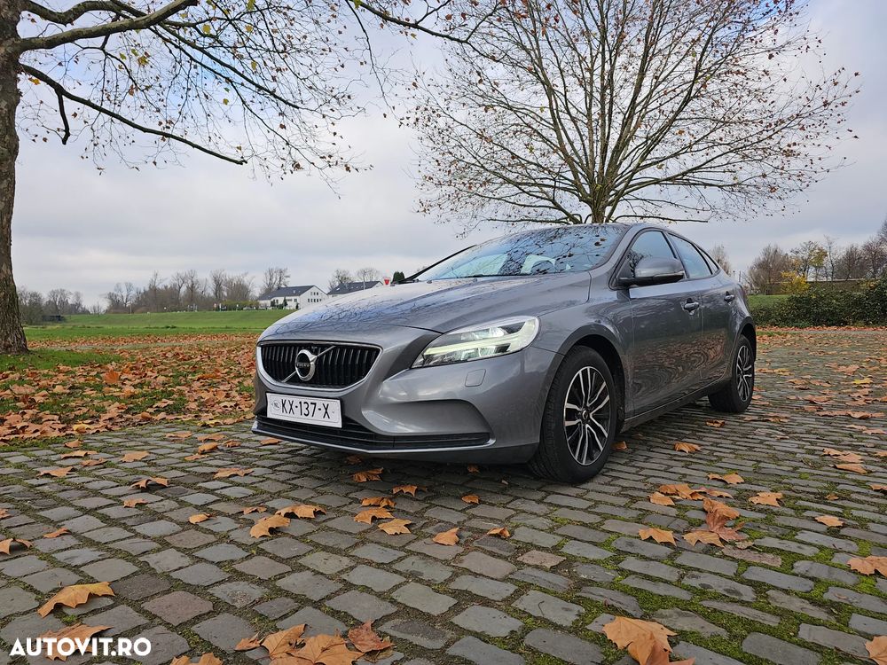 Volvo V40 T2 Momentum - 3