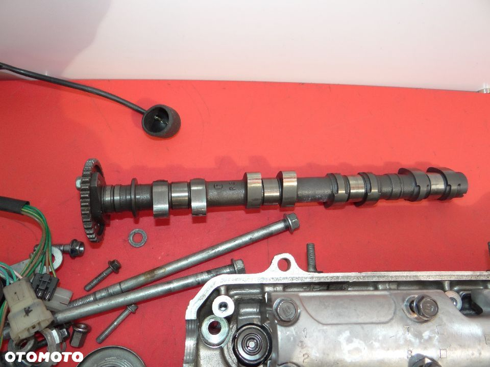 CB 600 HORNET GŁOWICA + ZAWORY + PANEWKI + SZKALNKI + PŁYTKI ZAWOROWE - 17