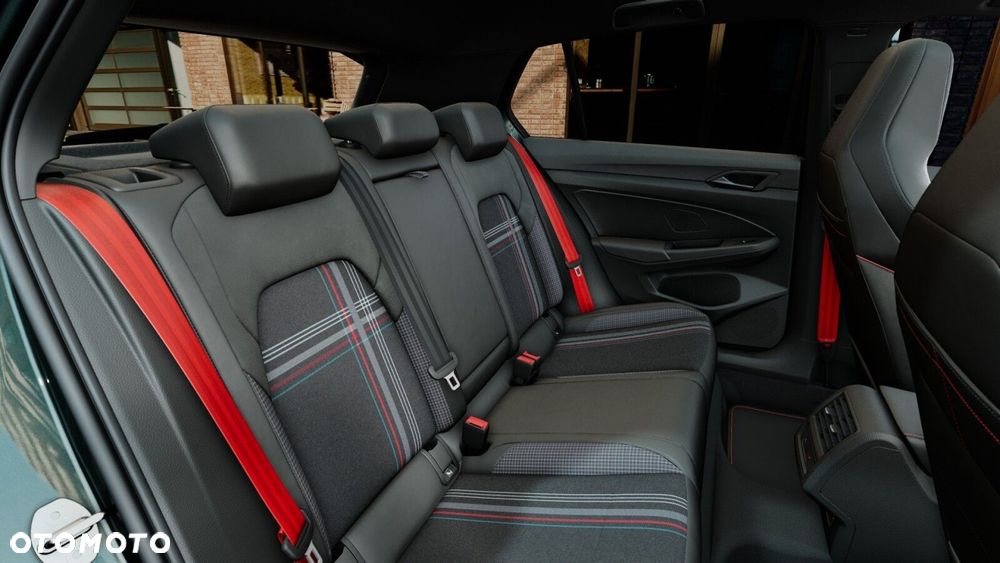 Volkswagen Golf - 12