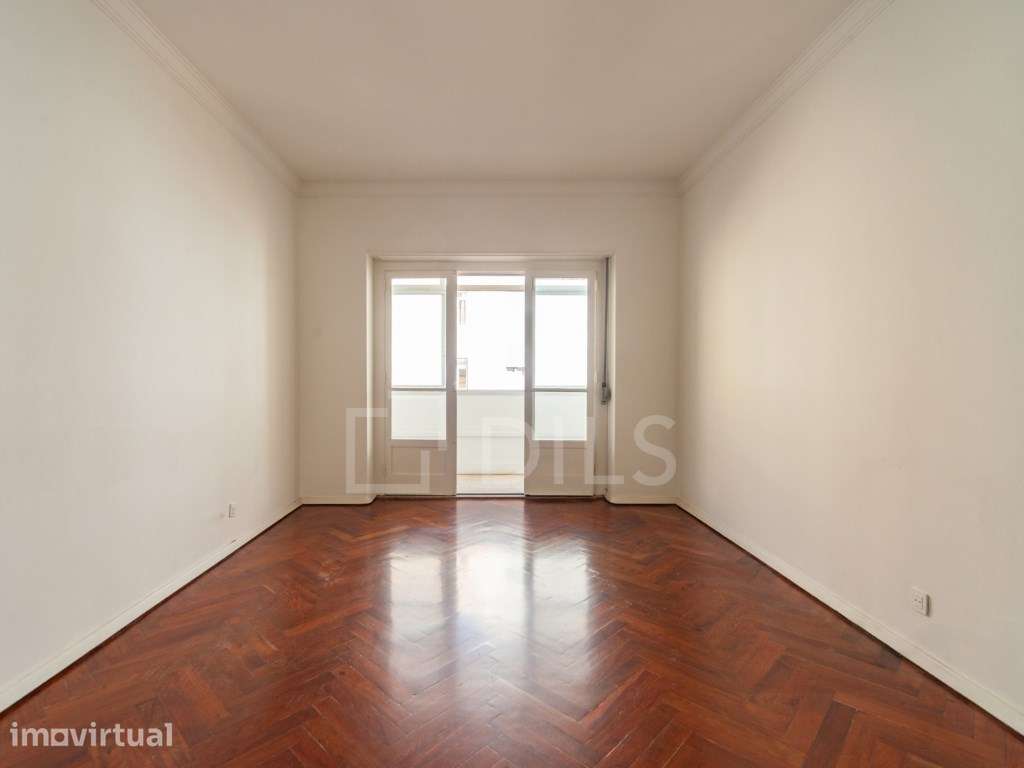 Apartamento T2, bem conservado, Rua Luciano Cordeiro, Lisboa - Grande imagem: 4/28