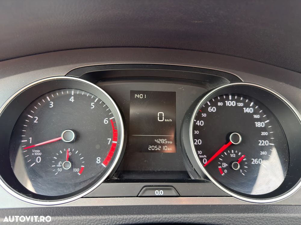 Volkswagen Golf 1.2 TSI BMT Comfortline - 29