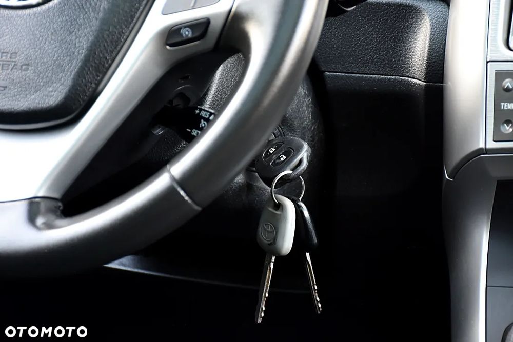 Toyota Verso 1.8 5-Sitzer Executive - 25